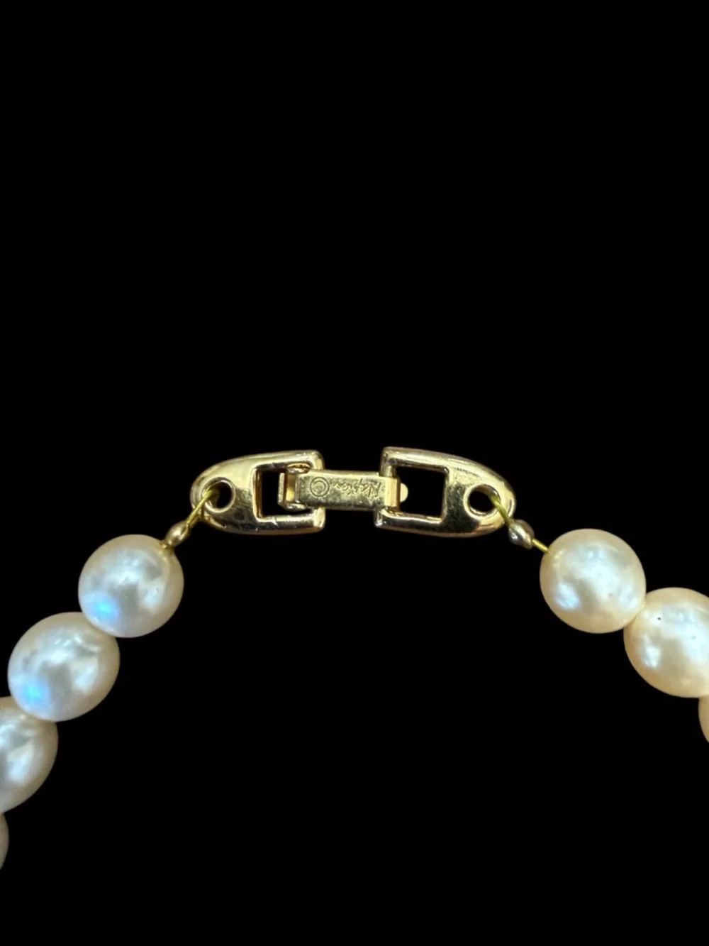Vintage 1980s Napier Faux Pearl Chevron Shield Choker Necklace 16